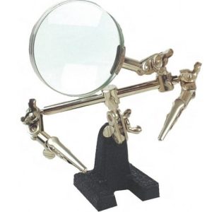 Magnifier with Helping hands